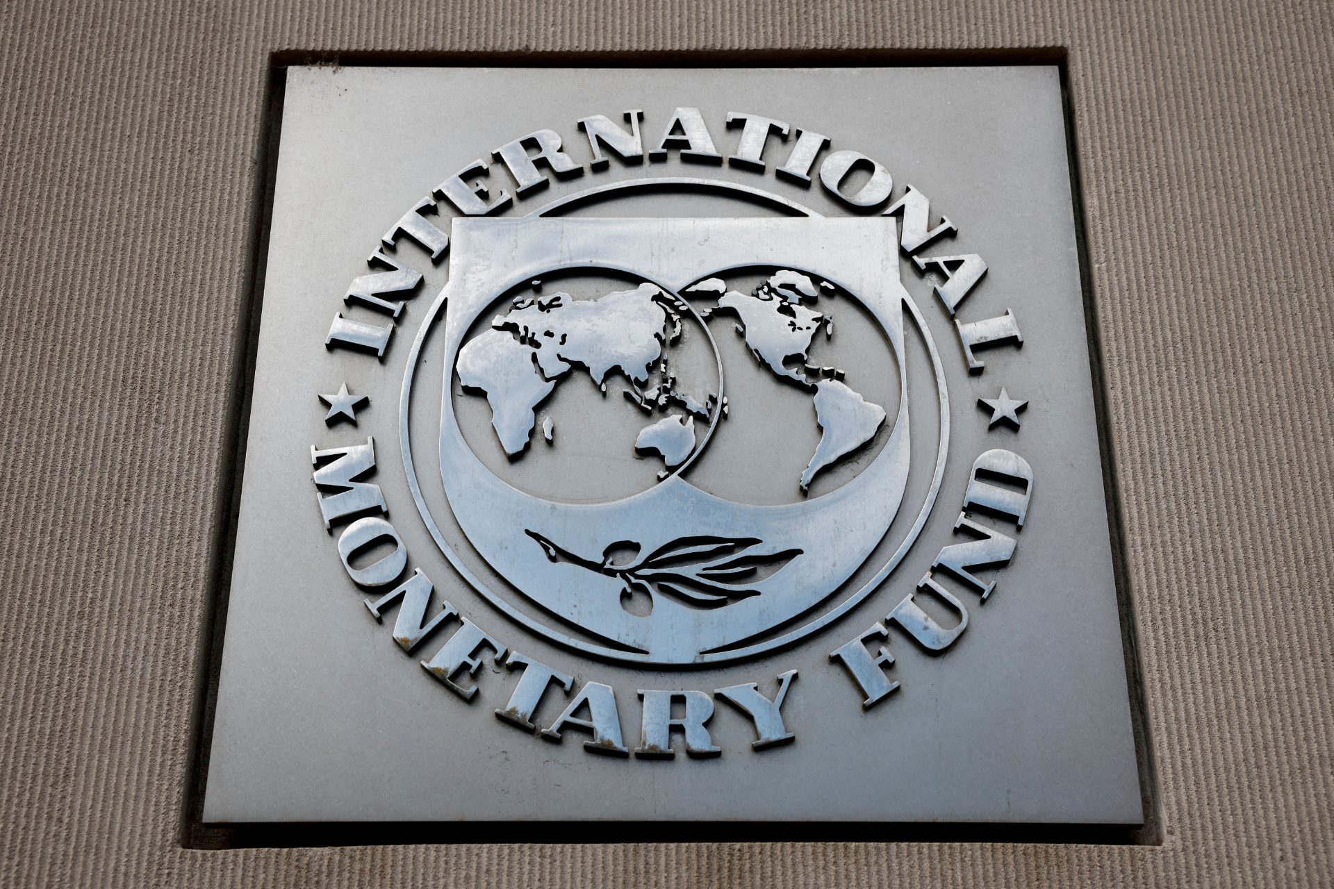 IMF Staff-Monitored Programme: International Endorsement of Guvamatanga's Fiscal Discipline and Vision for Re-Engagement